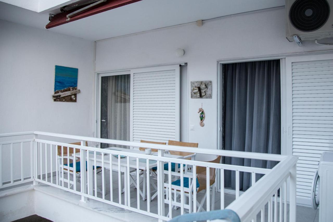 Grey Theros Apartments ปาลาเรีย ดิโอนิซีอู ภายนอก รูปภาพ