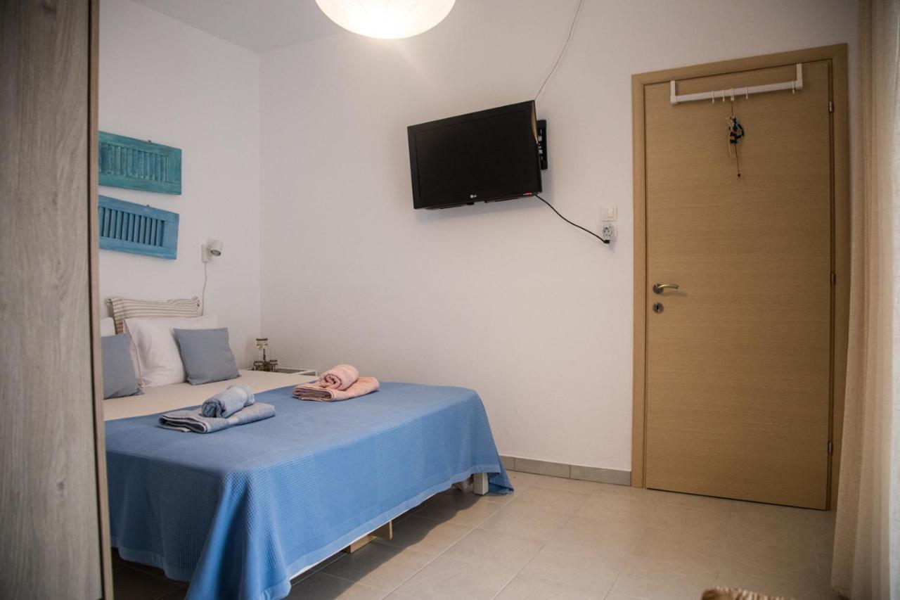 Grey Theros Apartments ปาลาเรีย ดิโอนิซีอู ภายนอก รูปภาพ